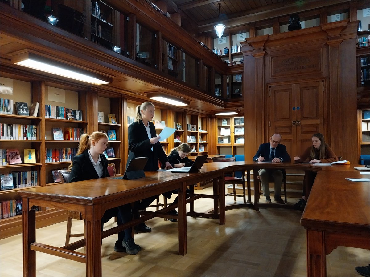 SedberghPhoenix tweet media