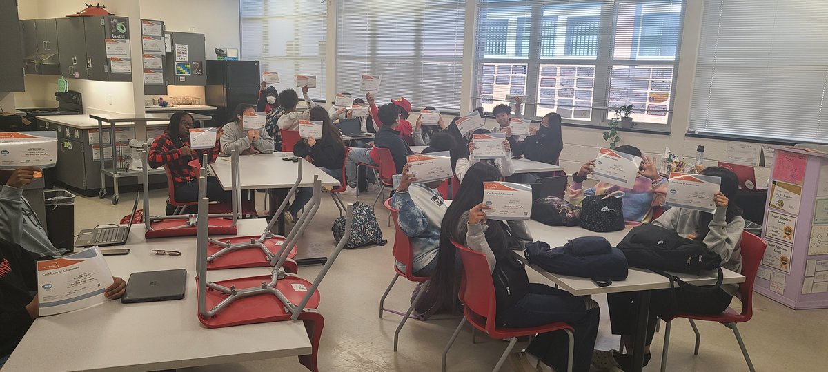 Snapped a class photo of these newly Food Handler certified students. Way to go Foods 1.