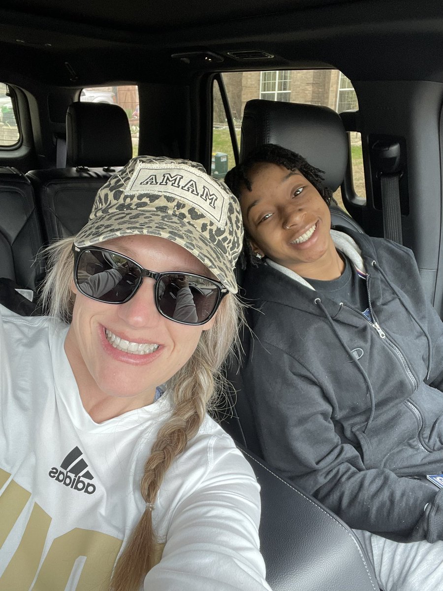 Mrs. Trammell tweet media