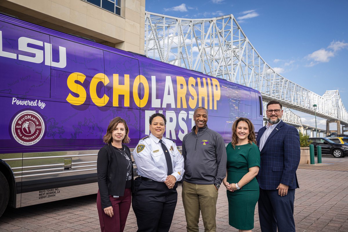 BREAKING: Five of Louisiana's largest ports signed an agreement today to make LSU the ports' new academic cyber research partner.

Learn more: lsu.edu/mediacenter/ne…

#ScholarshipFirst