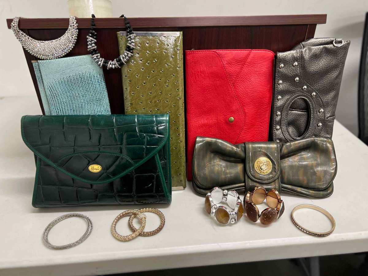 Thanks to EVERYONE that donated &amp; thanks to ALL those that have signed up to volunteer to assist the young ladies getting ready for prom this weekend!!!