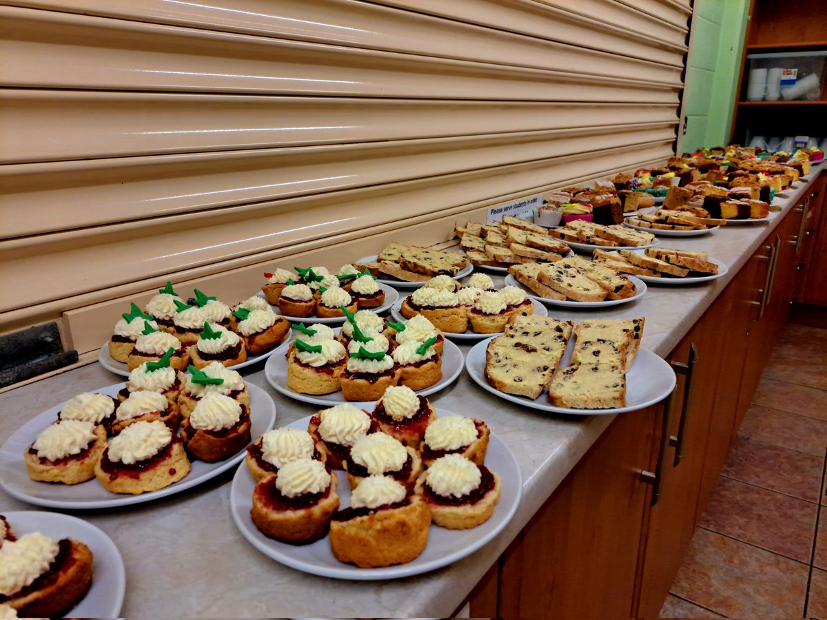 Coláiste Eoin tweet media