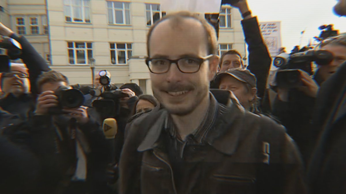 cashinvestigati's tweet image. #CashInvestigation Après avoir dénoncé les pratiques du Luxembourg en matière de fiscalité et permis les révélation des #LuxLeaks, Antoine Deltour a participé à la création de la Maison des lanceurs d'Alerte, @mlalerte. Une association qui soutient près de 500 lanceurs d'alerte