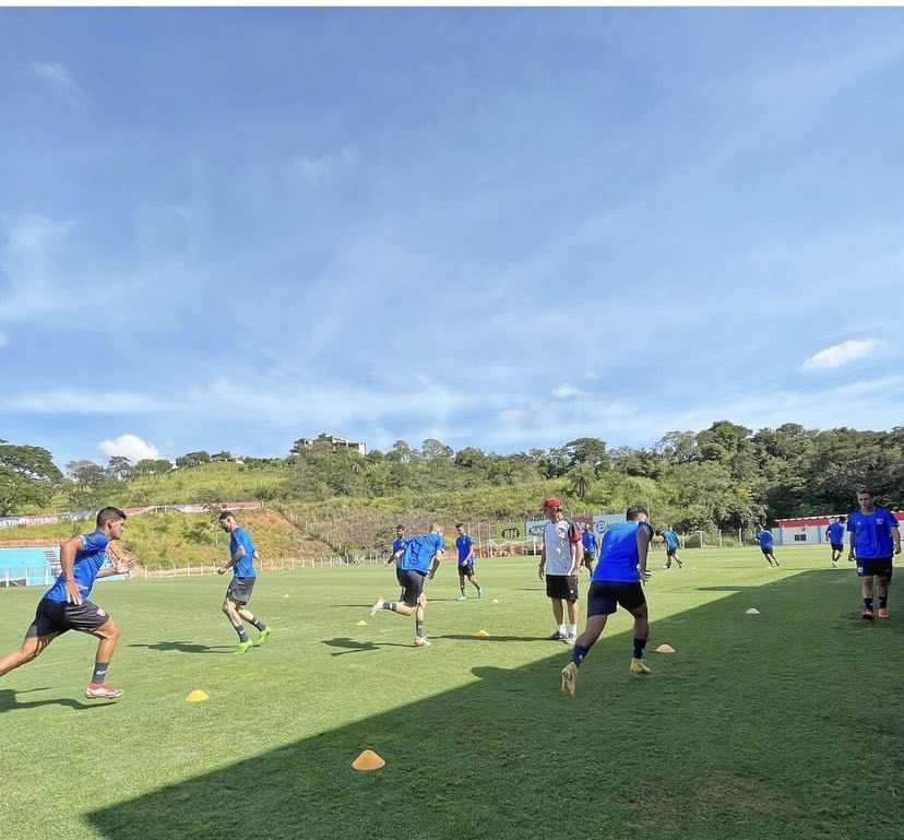 brsoccerexpress's tweet photo. Preparação total para a liga que começa em 29 de abril !!! 💪💪🙌🙌🙏🙏 #somostodosbetim https://t.co/lsumAtcrww