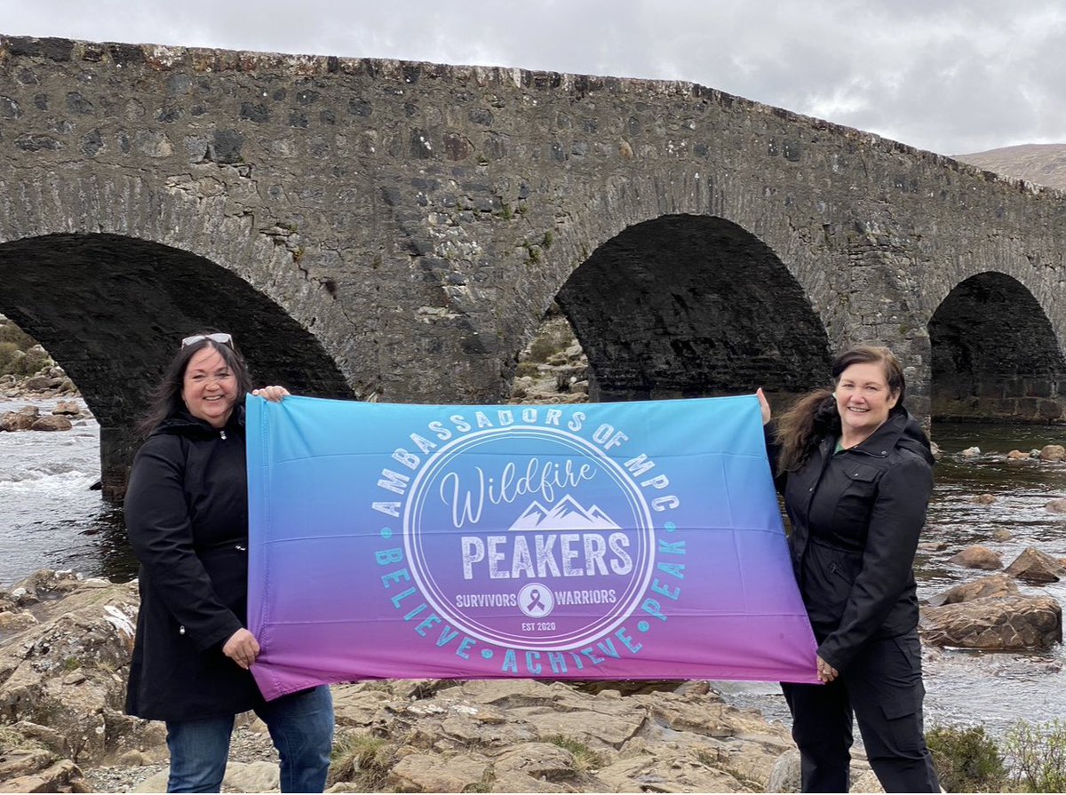 ConnieLee_67's tweet photo. @MyPeakChallenge @UFsPeakers @MediterraPeaker @NTXPeakers @SamHeughan #MPCFlagDay, is every day! So many incredible moments over the last 6 yrs! From my first climb in Scotland after losing 100 lbs,to my 1st gathering roadtrip,to starting #wildfirepeakers and #roadtrippeakers! Waving the #MPC flag with #peakerfamily is always special!💜
#MPC2023 https://t.co/yQwmlWWTti