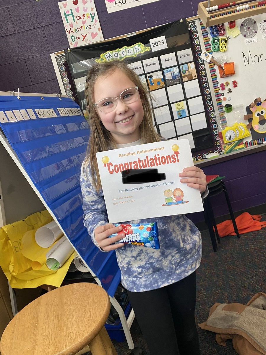 OtsegoGrade2's tweet photo. Congratulations to these kids for reaching their 3rd quarter AR goal! #OtsegoKnights #feehansclass https://t.co/K7Ihjlc57S