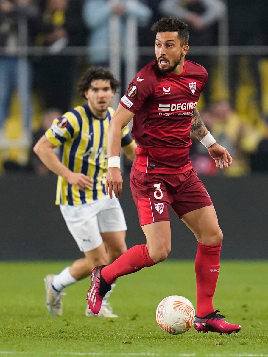 VAAMOOOSS! 🔥 Muito especial voltar a Turquia, país que me acolhe sempre bem. Feliz por sair daqui classificados. Grande trabalho da equipe. Parabéns a todos 👀😁🤩 NEXT ROUND 😎😝 <a href="/SevillaFC/">Sevilla Fútbol Club</a>