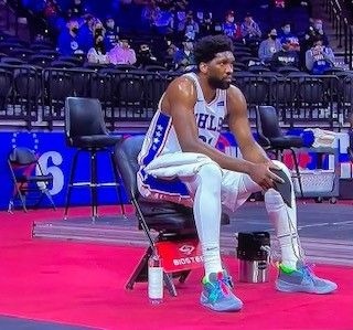 CoolMitt tweet media