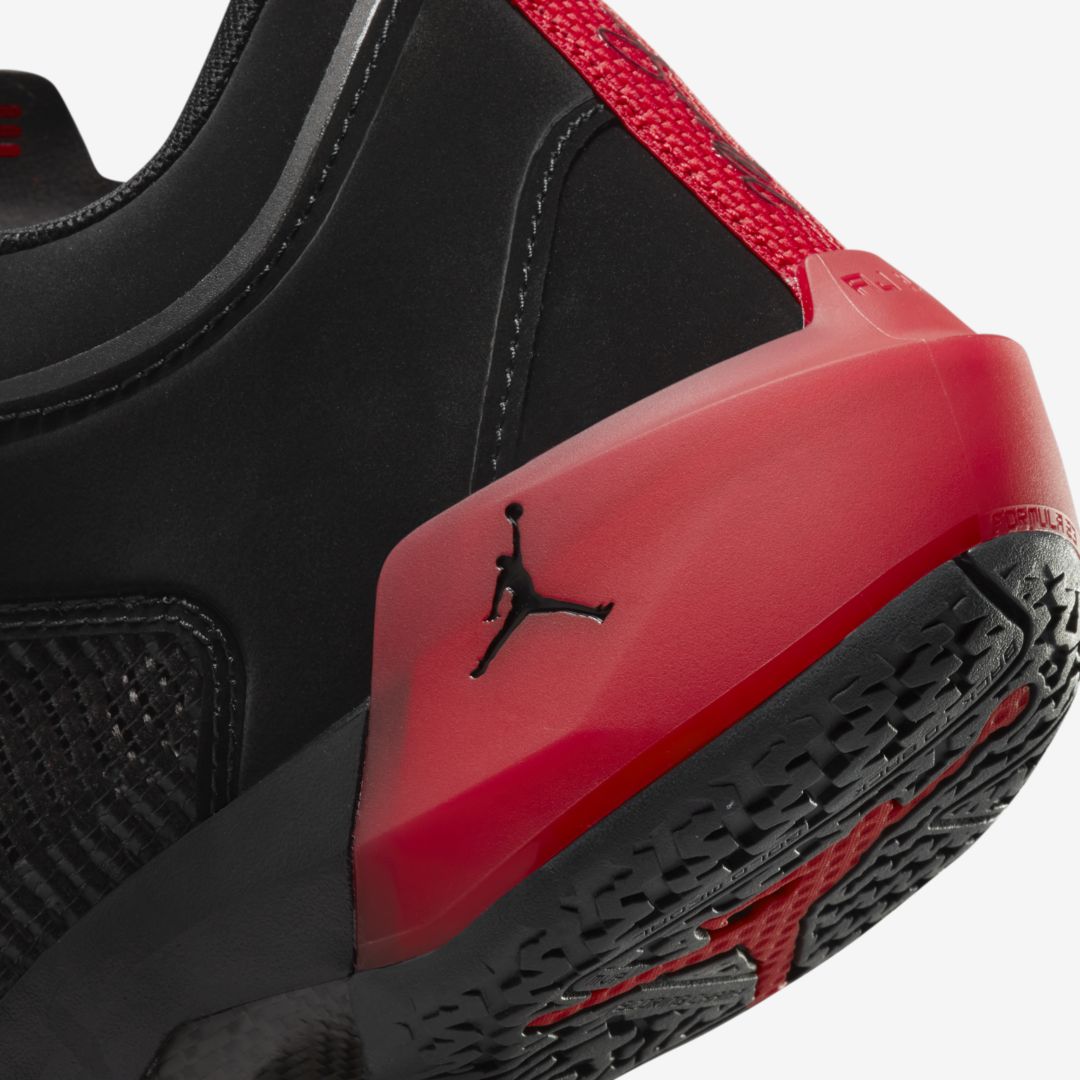 J23app's tweet photo. Official Images: Jordan XXXVII Low "Black/Red" https://t.co/QwKKRI4ZK1