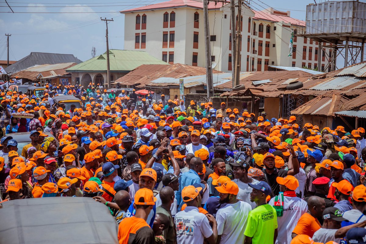 MuktarShagaya's tweet photo. The massive turnout at the rally was a testament to the overwhelming support for our Governor and all Kwara APC State Assembly candidates, underscoring the inevitability of our party's victory in Saturday's Gubernatorial and State Assembly polls.
#VoteAPC #MaaSeLo #FourMoreWithAA https://t.co/RpK0Wimzof