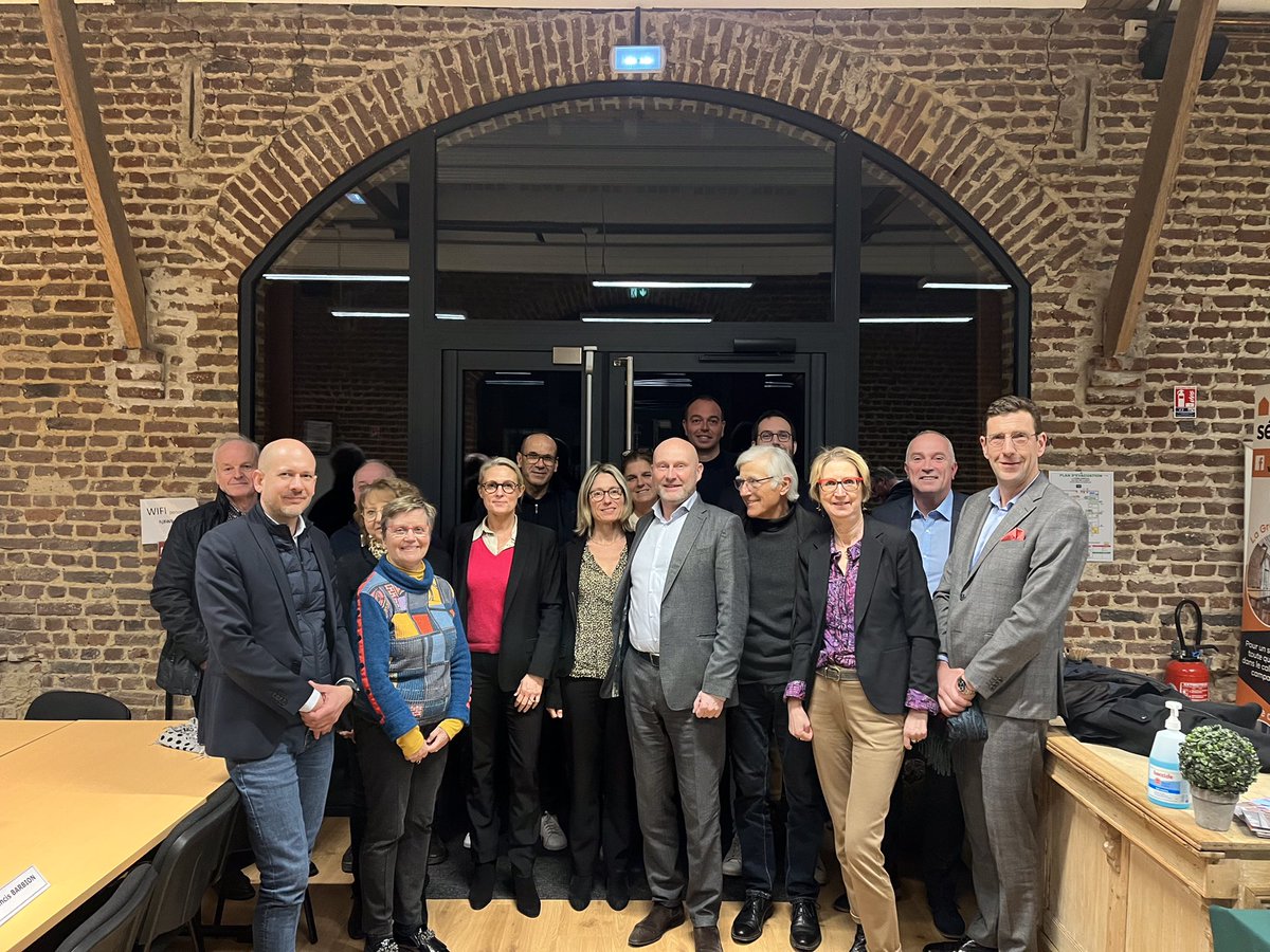 stephaneledez's tweet image. Ce soir, c’était le CA de la #SLE #Flandre de la @CEHDF : accueil à la #FermeSenechal par #GenevieveSerrure Présidente de #souriresdautistes une association &amp;amp; un projet soutenus par la #FondationCEHDF #Plusquunebanque @Caisse_Epargne @_MathildeRoy @LaurentRoubin @LamblinPhilippe