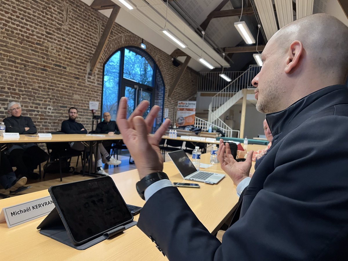 stephaneledez's tweet image. Ce soir, c’était le CA de la #SLE #Flandre de la @CEHDF : accueil à la #FermeSenechal par #GenevieveSerrure Présidente de #souriresdautistes une association &amp;amp; un projet soutenus par la #FondationCEHDF #Plusquunebanque @Caisse_Epargne @_MathildeRoy @LaurentRoubin @LamblinPhilippe