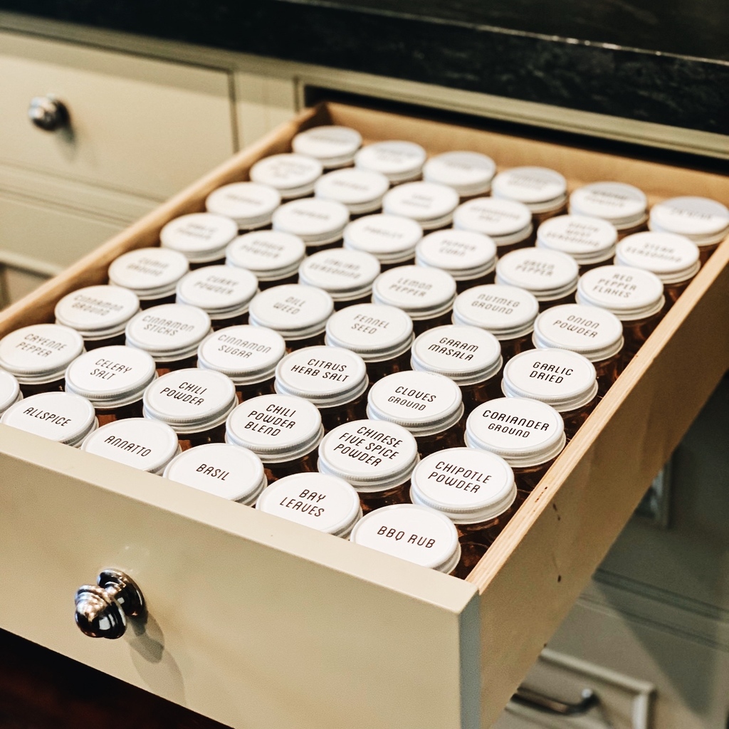 The beauty of your Blisshaus spice drawer never fails to amaze.
Blisshaus = your forever kitchen 💓

#Blisshaus - Pretty #pantrywithapurpose

Our pantries make #plasticfreeliving simple &amp; oh-so beautiful 😍

#zerowasteliving #buyinbulk #plasticfree #wastefreeplanet