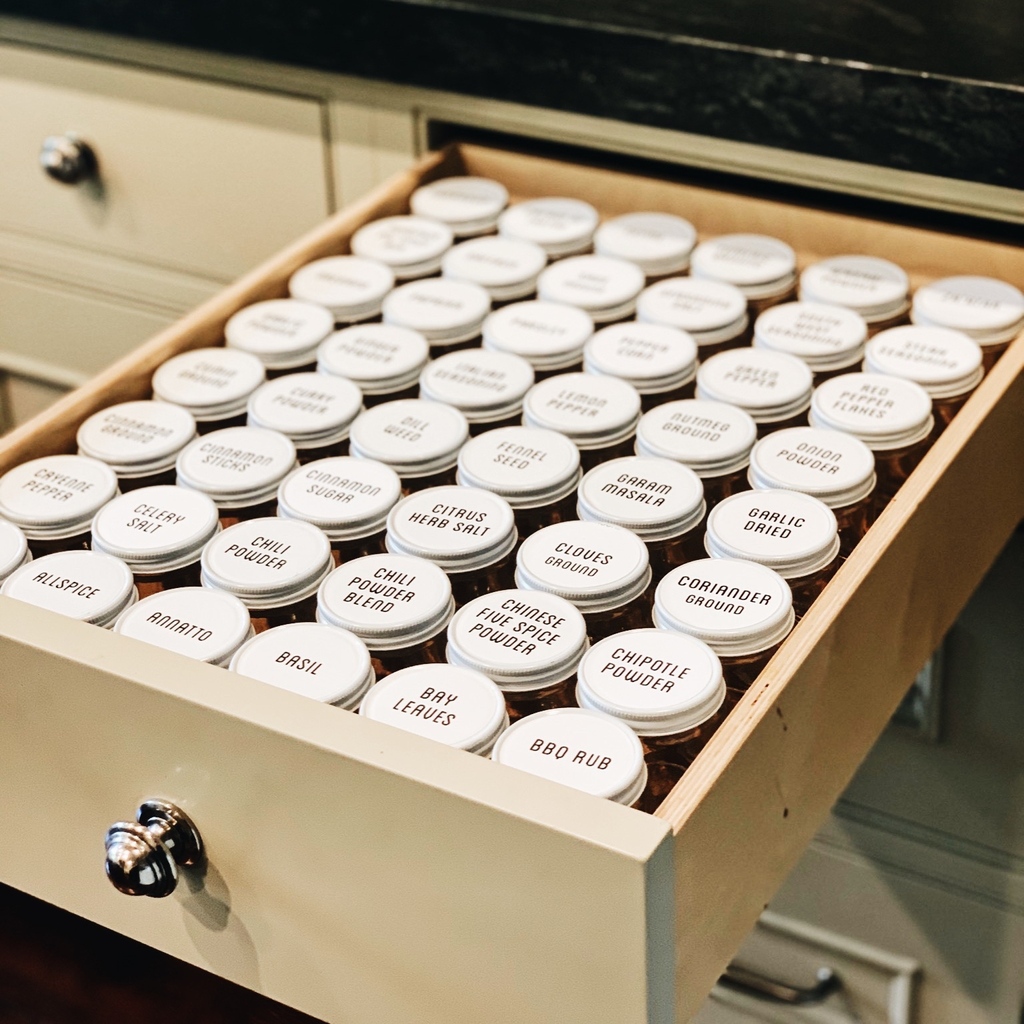 The beauty of your Blisshaus spice drawer never fails to amaze.
Blisshaus = your forever kitchen 💓

#Blisshaus - Pretty #pantrywithapurpose

Our pantries make #plasticfreeliving simple & oh-so beautiful 😍

#zerowasteliving #buyinbulk #plasticfree #wastefreeplanet