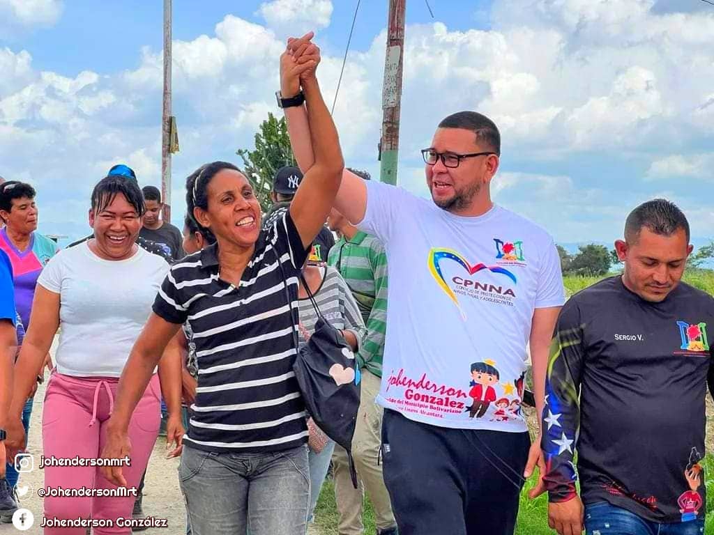 JohendersonG_'s tweet photo. "Sin la verdadera liberación de la mujer, sería imposible la liberación plena de los pueblos"
Cmdante. Hugo Chávez.
@NicolasMaduro @Soykarinacarpio @TupamaroMRT @RogerPintoMRT @MinMujerVe
#ElBloqueoEsCriminal https://t.co/RTwToNoie1