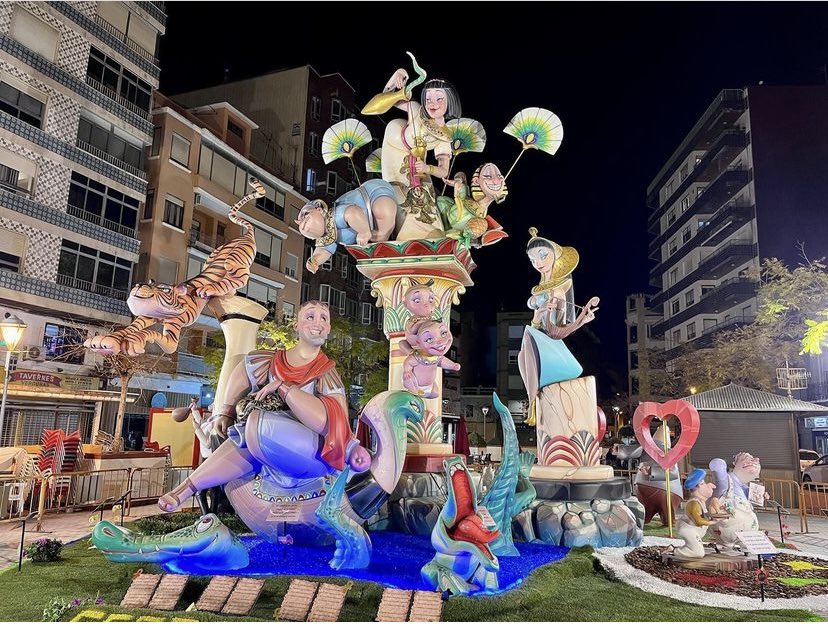 Falla Passeig tweet media