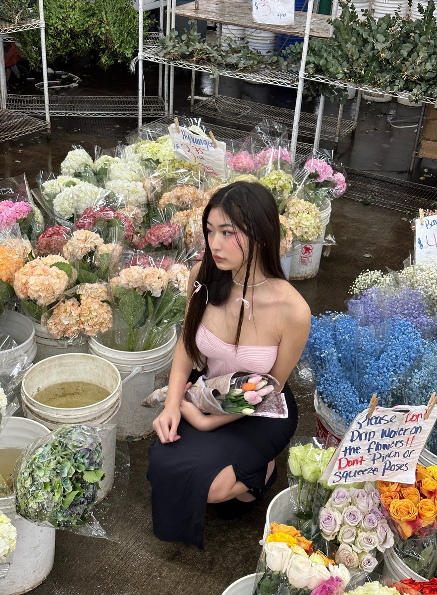 thejuliama's tweet photo. flower fairy 🌸🌸🌸 https://t.co/mgqdpx2dmt