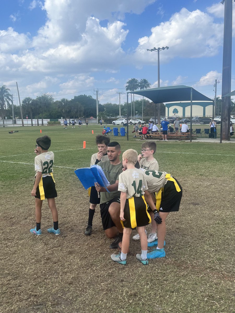 JackGuyton6's tweet photo. Just finished Coaching U10 flag football.  Great experience 🏈 https://t.co/qtuSd2rczM