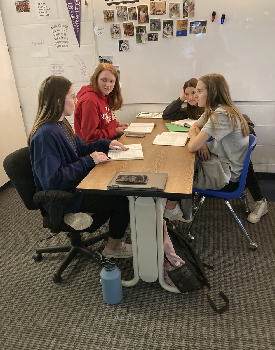 Task 3: <a href="/RRLearners/">RRLearners</a> how do I adapt to where my students are? I’m a huge believer in pre-teaching and reteaching in small groups. You can almost see them “getting it.” #RobinsonISD
#RISDIsibindi