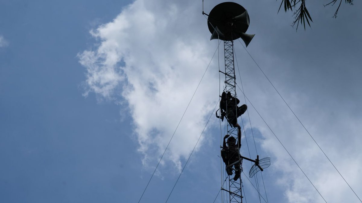 mikrotik_id's tweet photo. #TrainingMikroTik #Tentara #TNI #TNIAD #MTCRE #MTCWE #MikroTik #MikrotikID #MikrotikTraining #MikrotikIndonesia #Wireless #Networking #Citraweb #CitrawebSolusiTeknologi #CST https://t.co/ThogBkclXz