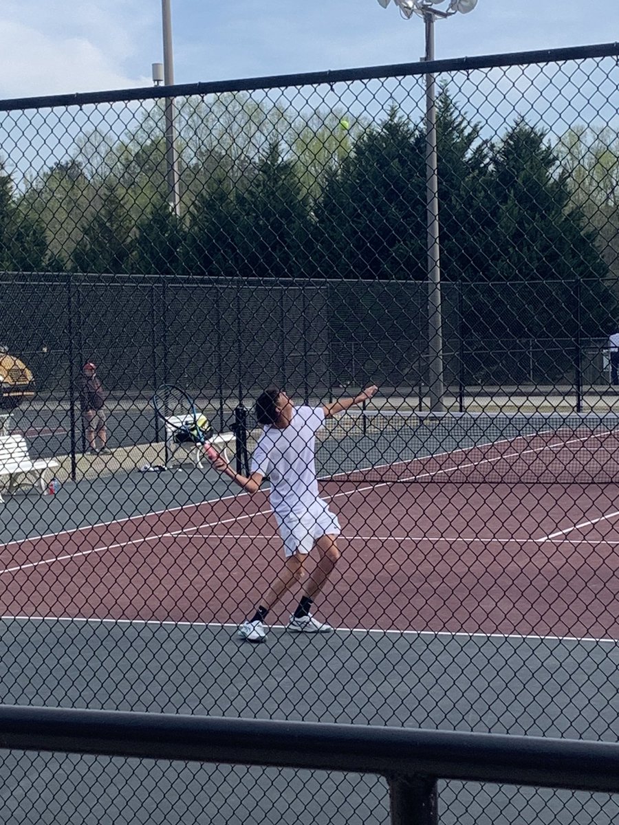 DrThomasPCSD's tweet image. Strong effort today at Jeff Wadlington courts on the campus of Central High. Lion netters win a tough match over region opponent Heritage-Catoosa. Both squads capture a 4-1 win and remain undefeated in Region 7AAAA! Final week of region play next week! #24Strong #LionPride