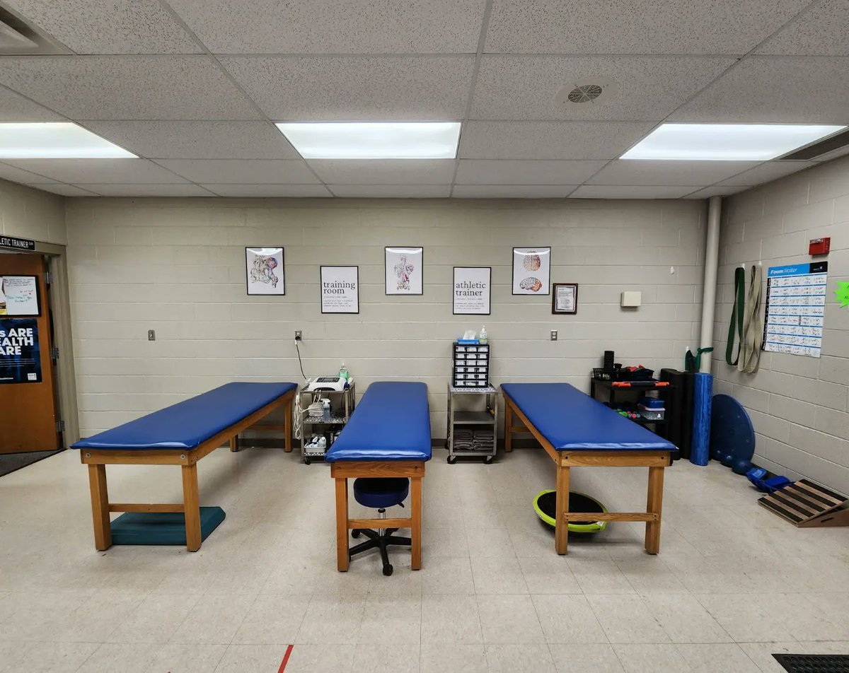 BRHSSportsMed's tweet photo. The BRHS athletic training room is a healthcare facility for athletes to get them back to the sport they love. An athletic trainer is a certified and licensed allied healthcare professional that specializes in sports medicine. Happy National Athletic Training Month! https://t.co/V2ZY5nc5GV