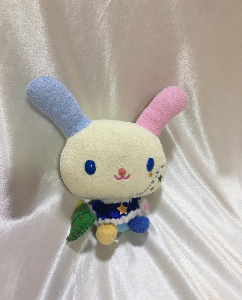 tagatookshop's tweet photo. Usahana Christmas 🎄 🌟

Price : 320฿
Size : 14 cm
🏷 Eikoh 
🍄 มีตำหนิ คราบกาวตรงหัวน้อง 
ตาและจมูกมีรอยตามภาพค่ะ
————————————
#usahana #sanrio #sanriothailand https://t.co/TzTQgaGmNH