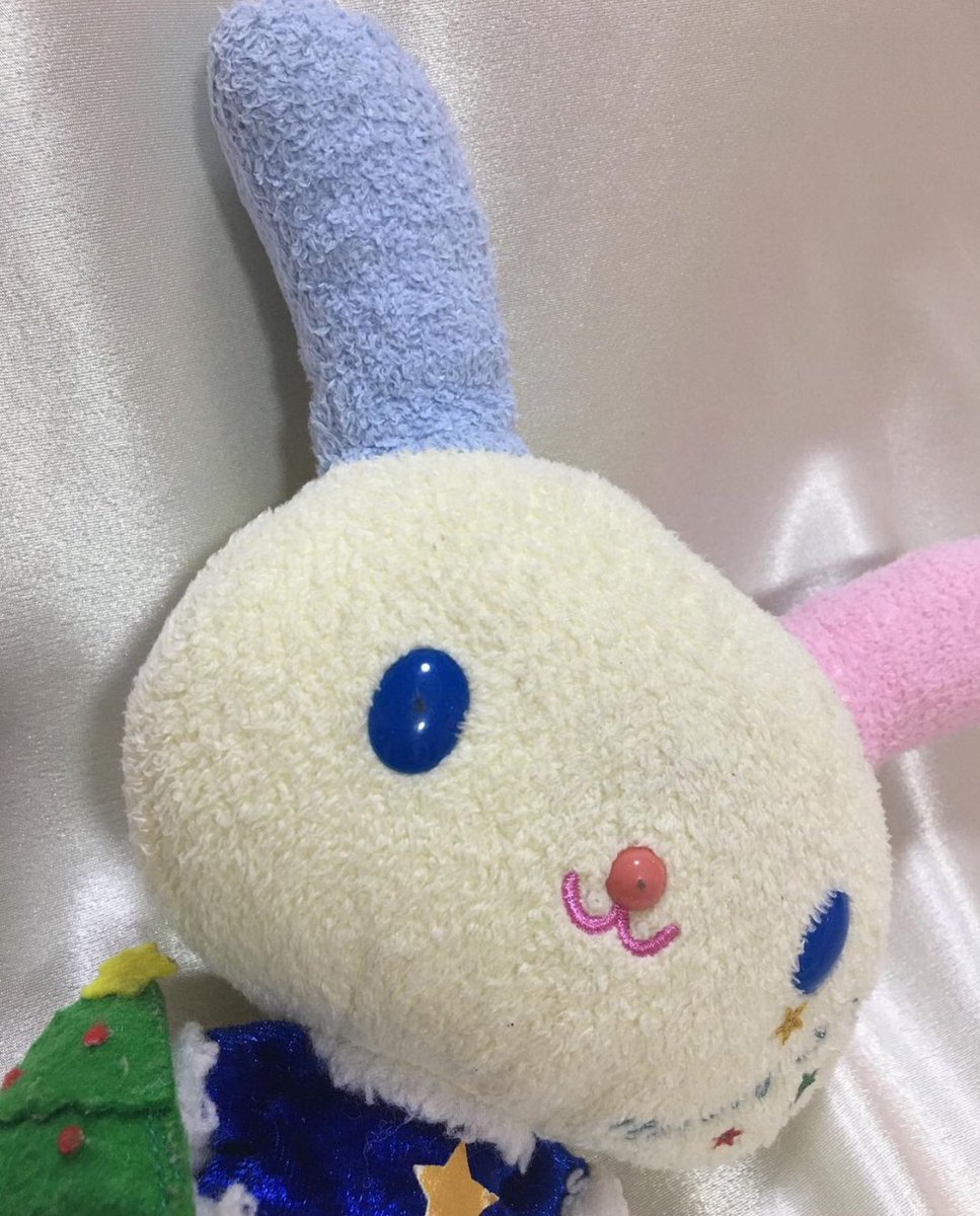 tagatookshop's tweet photo. Usahana Christmas 🎄 🌟

Price : 320฿
Size : 14 cm
🏷 Eikoh 
🍄 มีตำหนิ คราบกาวตรงหัวน้อง 
ตาและจมูกมีรอยตามภาพค่ะ
————————————
#usahana #sanrio #sanriothailand https://t.co/TzTQgaGmNH