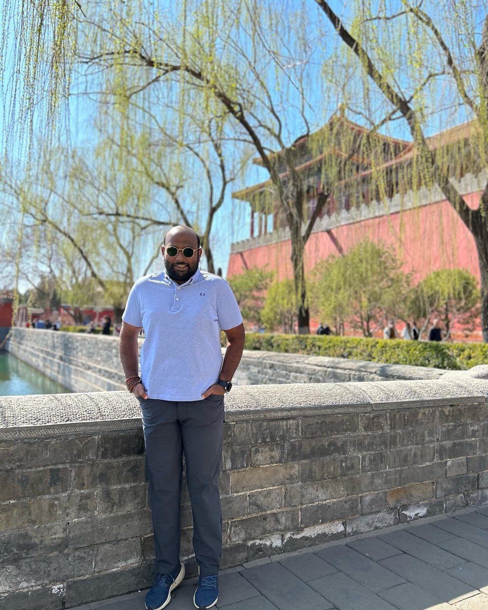 没有通向幸福之路，幸福本身就是路。

#Beijing #China #Lianghui #ForbiddenCity