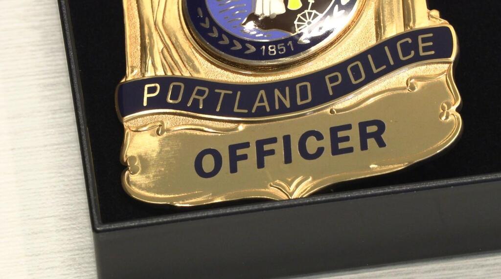 JoinPDXPolice's tweet image. RT @PortlandPolice: Press Release: Fifteen Police Officers, 9 Professional Staff Join the Portland Police Bureau (Photo) 
Link: portlandoregon.gov/police/news/re…