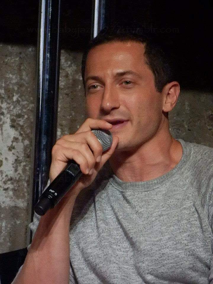 PiliTF's tweet photo. #SashaRoiz
San Diego Comic Con International 2012
#sdcc2012 #sdcc
Conversation with the Grimm's Cast
Q&A https://t.co/sWSdUFtg2N