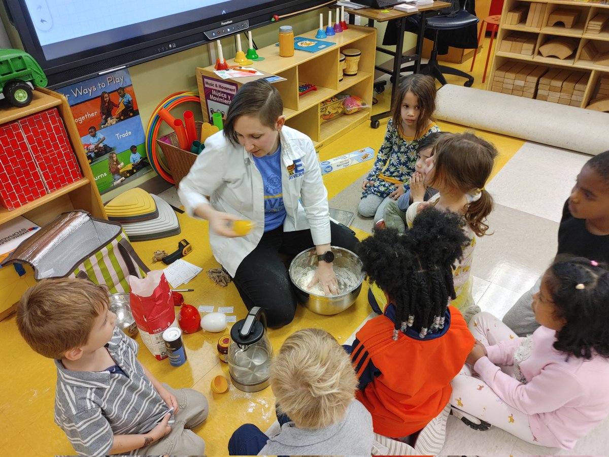 PreKTustin's tweet photo. Day 4 - Bread Dough 

Everyone kneaded their very own ball of dough to take home and then they watched me knead and shape the rest into a big loaf, ready for baking! I couldn't help myself, I totally tossed the dough around like a pizza 😅

Can't wait until the FINAL DAY! https://t.co/V9PrDBGFKb