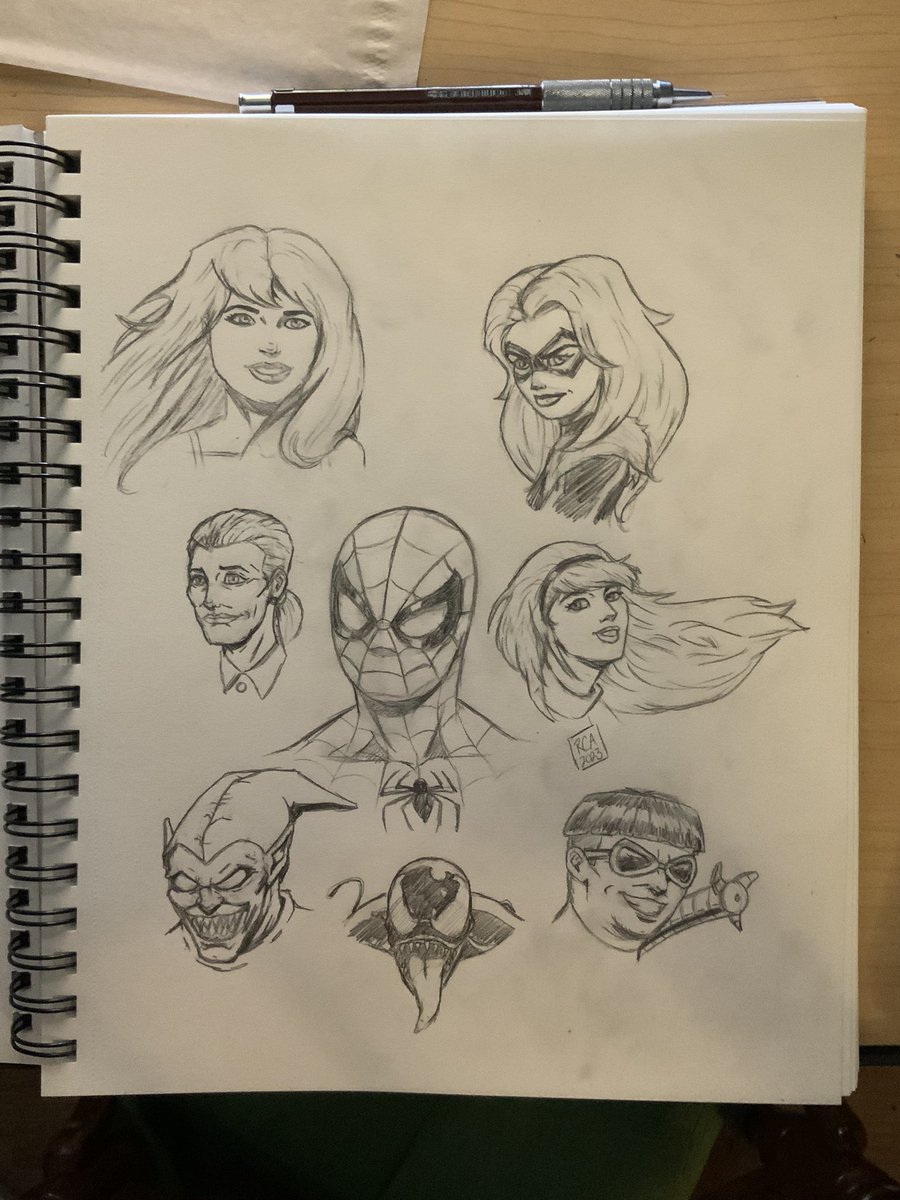I felt like drawing Spider-Man characters on a sketchbook 
#SpiderMan #marvel #comics #sketchart #fanart #ArtistOnTwitter #ComicArt https://t.co/6PKFx6PDAr