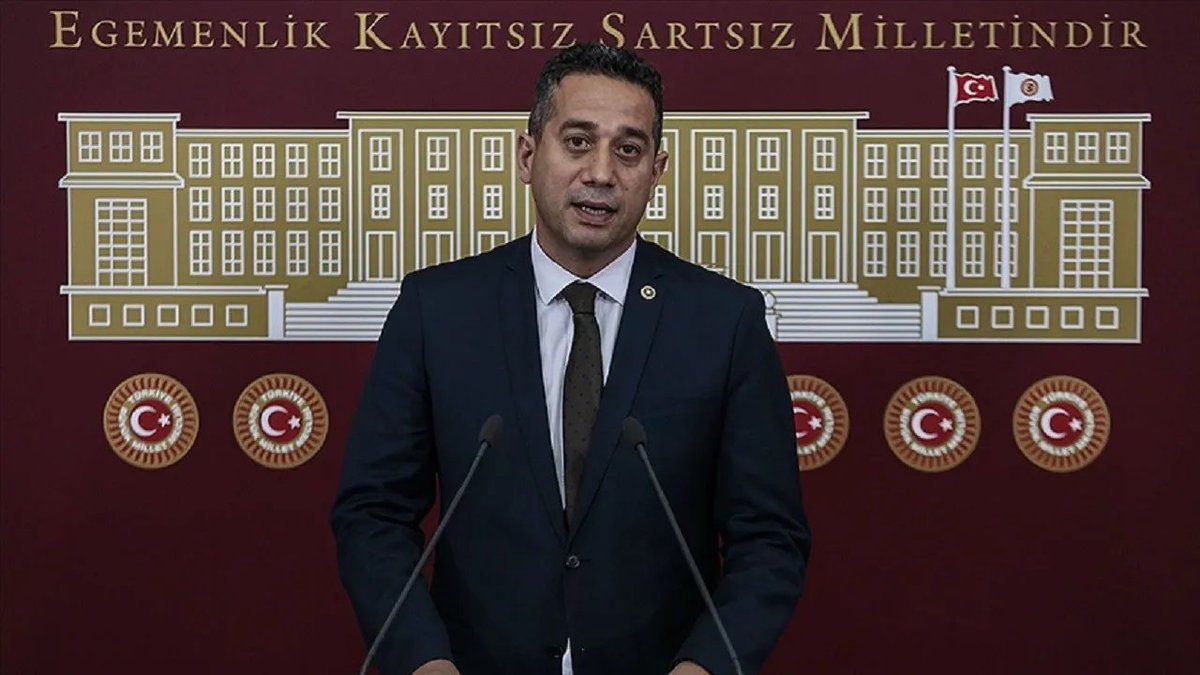 🔴 CHP'li Ali Mahir Başarır, sahte diplomalı isimleri açıkladı

🔴 İşte o isimlerden birkaçı: AKP Ankara Milletvekili Lütfiye Selva Çam, Cumhurbaşkanlığı Denetleme Kurulu Genel Sekreteri Necdet Ada, Cumhurbaşkanlığı Koruma Daire Başkanı Osman Çangal, Sağlık Bakanlığı Müşaviri