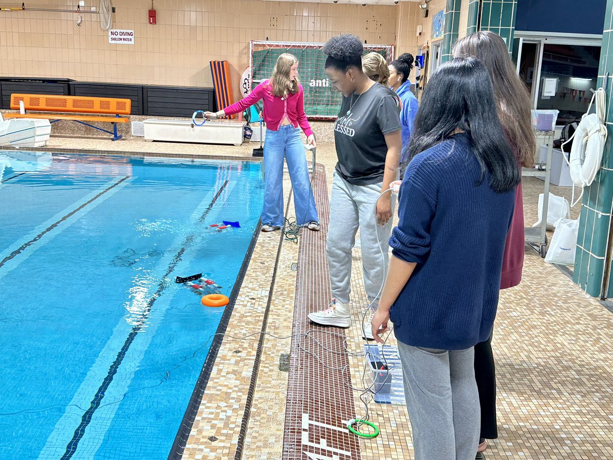 Cindy Curtis tweet media