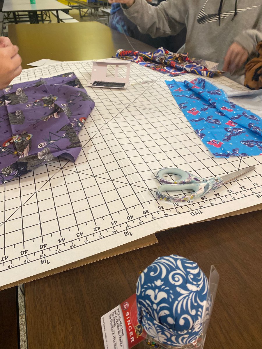 ms_nilo's tweet photo. Some drama club members started to practice their sewing skills. A few of them have costume designer dreams. I can’t wait to see how far they go❤️ @LansdowneMS https://t.co/201BqWl52d
