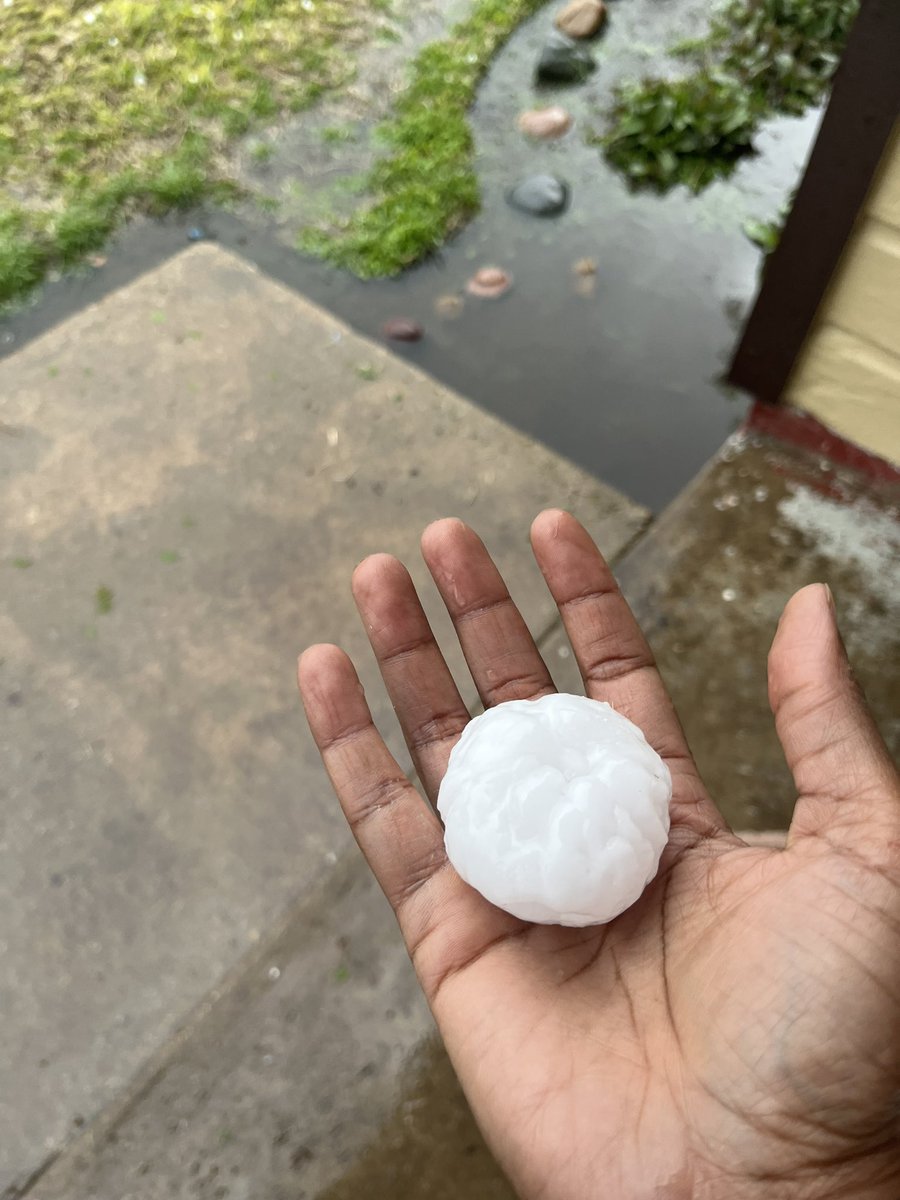 BHyrize's tweet photo. @NBCDFWWeather https://t.co/PIerOAZOv3