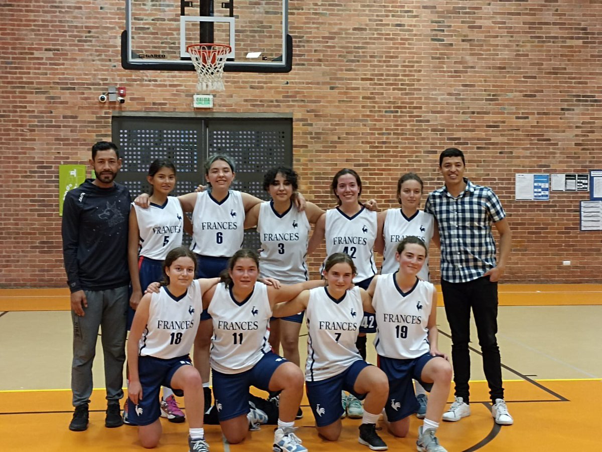 Felicitaciones a nuestras alumnas participantes en el Torneo Uncoli de Baloncesto categoría "mayores" femenino, por clasificar a la segunda ronda.