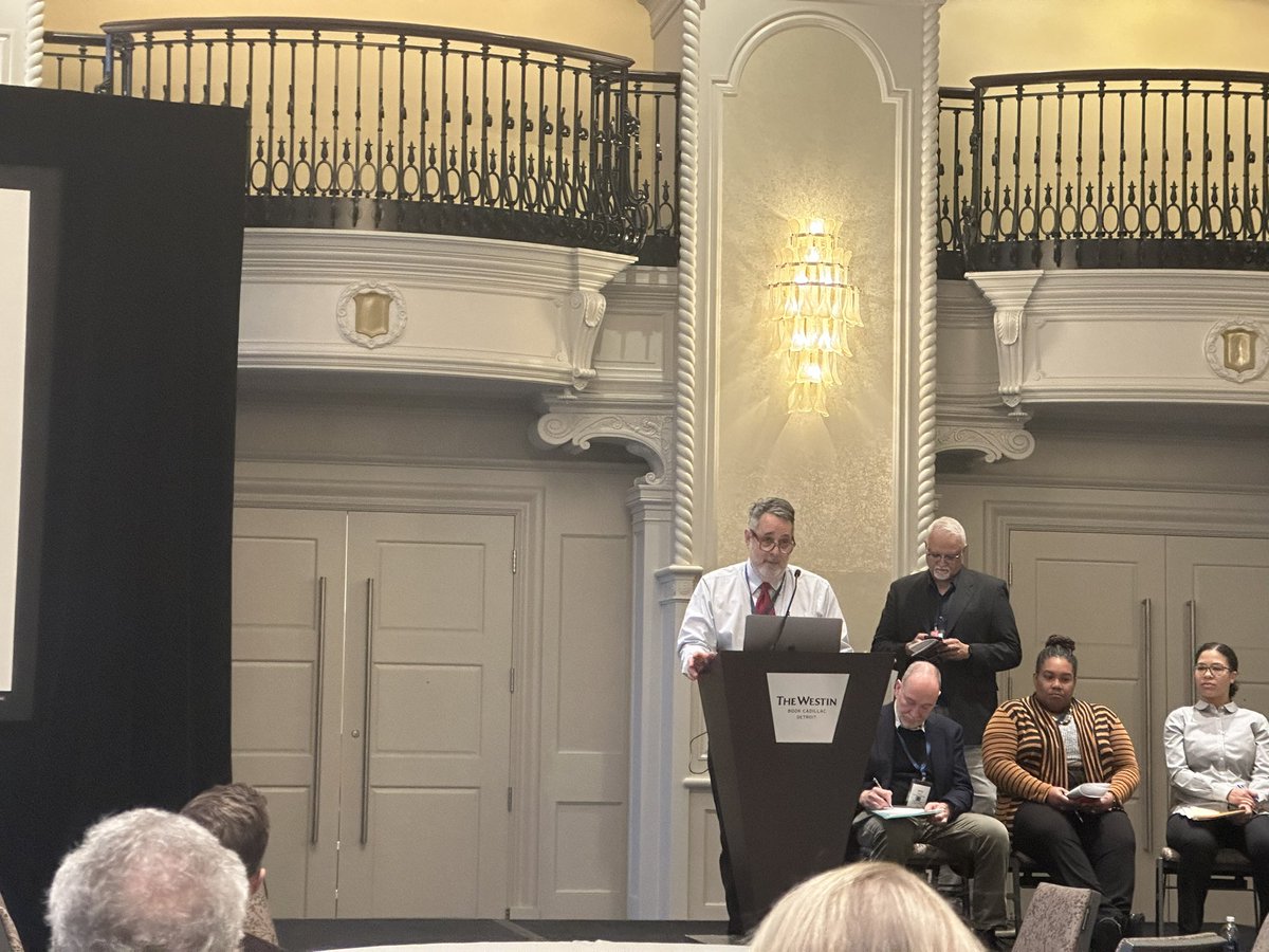 TheBHCNews's tweet photo. Happening now! David Sicilia presents the Kaufman Financial History Fellowship #finhis #bizhus #research ๐๐ https://t.co/bJyKL2ev5F