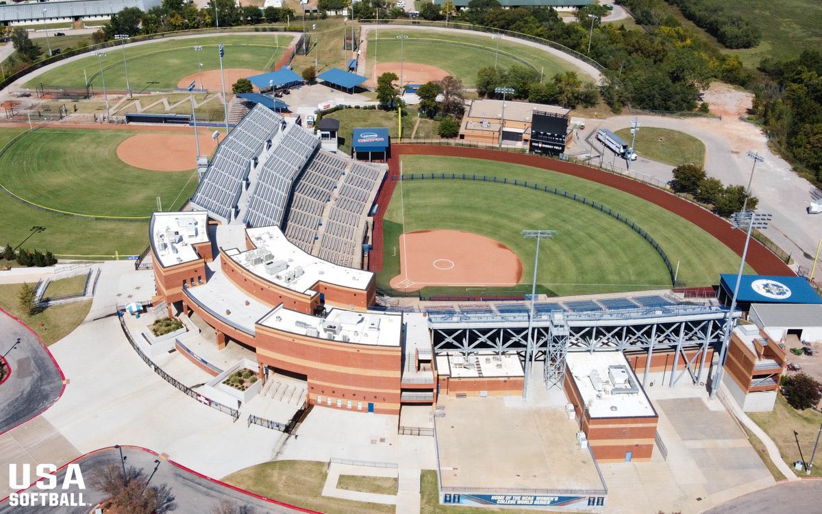 wsusoftball's tweet image. Playing on the big stage 🤩

#wsusoftball // #WeAreWeber
