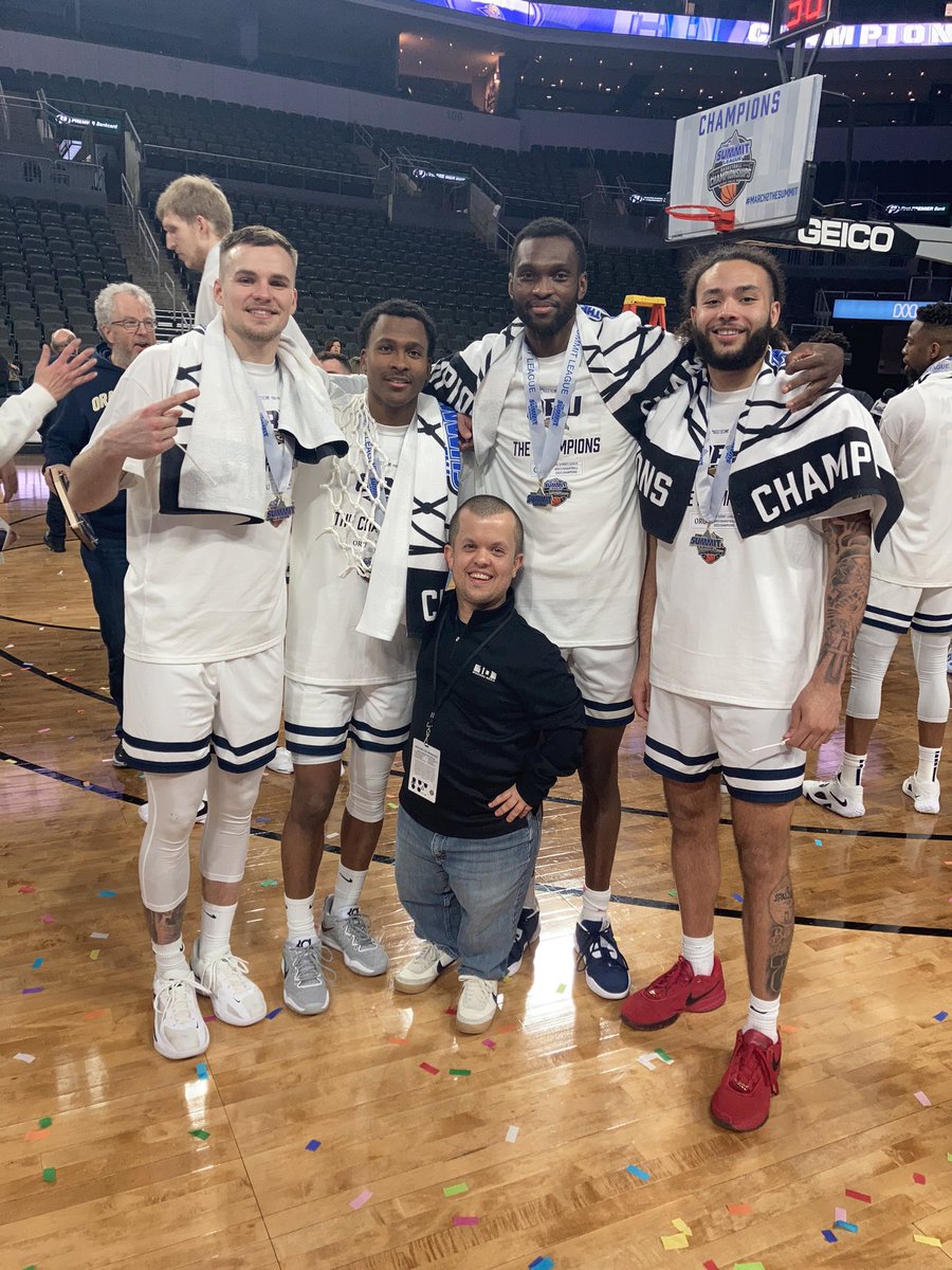 TH_Hoops's tweet image. So excited for the opportunity my guys at @ORUMBB are about to take on!! Take down Duke, fellas!! #BracketBusters #MarchMadness 

@maxabmas @Vanover_Connor @CoachMills @CoachPattORU @ORUvoice @JarrettH70