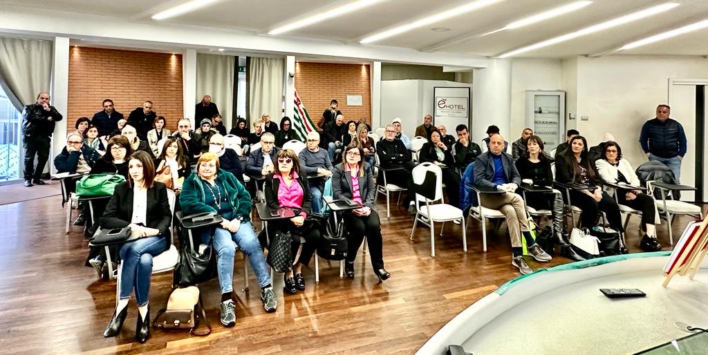 nausicasbarra's tweet photo. Un pomeriggio formativo dedicato alla sicurezza sui luoghi di lavoro con il contributo dato dalla preziosa testimonianza della mamma di Luana D’Orazio, di Ilaria Colombraro esperta in sicurezza sui luoghi di lavoro nonché dal Prof. Marco Lai del Centro studi Cisl Firenze https://t.co/6sg1mdWQ1q