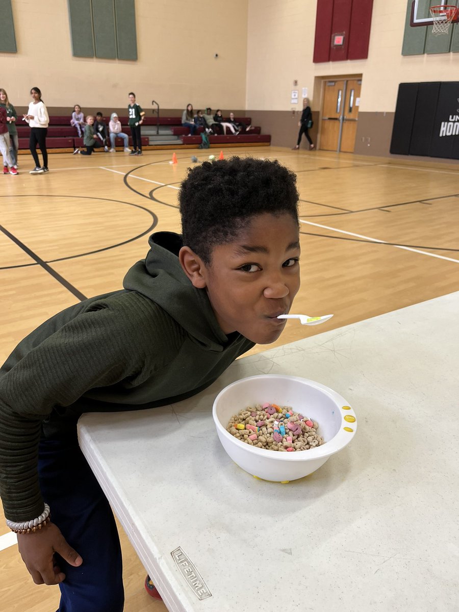 Flying5th's tweet photo. Fifth graders had a great time at their third quarter party! Leprechaun games to celebrate St. Patrick’s Day! #WEareLakota https://t.co/NX2XRQ8vhQ