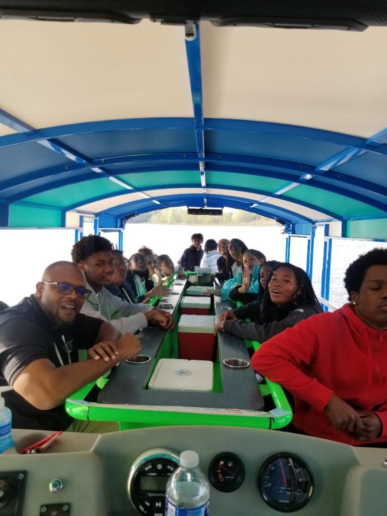 What's a cool way to visit the NASA Rocket Center? A Peddle Boat!😆
#HBCUTourNASA #IIMF #HBCUTour2023