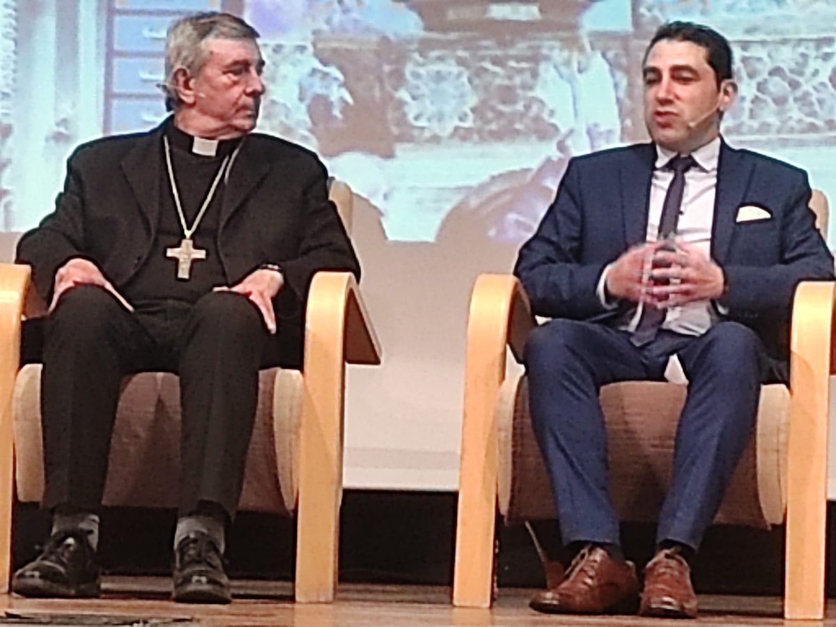 _ASPE_'s tweet photo. Imágenes de ‘Periodismo religioso’, charla organizada por la @_ASPE_ con intervención de José Luis Retana (obispo de Salamanca), José Gabriel Vera (@Confepiscopal), @pacoGmezB (@la8salamanca), @angbenito (@LaGacetaSA), @Evacanas y María Criado (@diocesissalaman).

📸 @Galongar_ https://t.co/NF2I7zAQ76