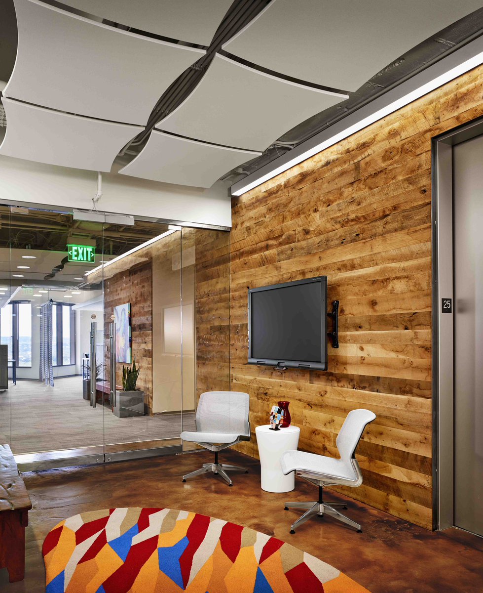NoackLittle's tweet photo. Throwback Thursday!!! 
The design of Tableau Software’s Austin in 2013 was bold, bright, &amp; energetic. NoackLittle used a variety of strategically placed color aside reclaimed wood &amp; metal.

#softwarecompany #softwareoffice #architecture #interiordesign #austintexas https://t.co/YFF33Y1kdg