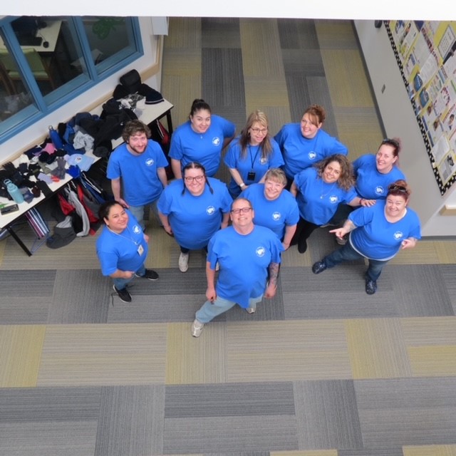 PSEClassified's tweet photo. Shout out to PSE's Finley Chapter for showing off their union spirit during #ESPWeek2023 by wearing their PSE Blue shirts! Way to REPRESENT! Thank you to the Finley classified staff and ALL Education Support Professionals across the state for all you do💙 https://t.co/STBx5AZODX