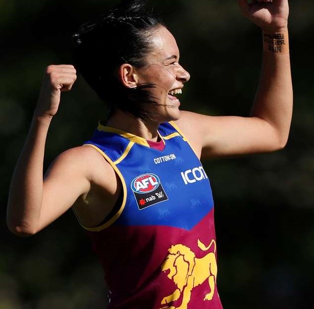 unpluggered's tweet photo. Jesse Wardlaw is now a Saint!

The reigning AFLW leading goalkicker and Lions premiership player joins @stkildafcw with former Sun, Serene Watson, as part of a five way trade.

Welcome Jesse and Serene!

#SaintsFooty #LetsOwnIt https://t.co/WSTDTksyb4