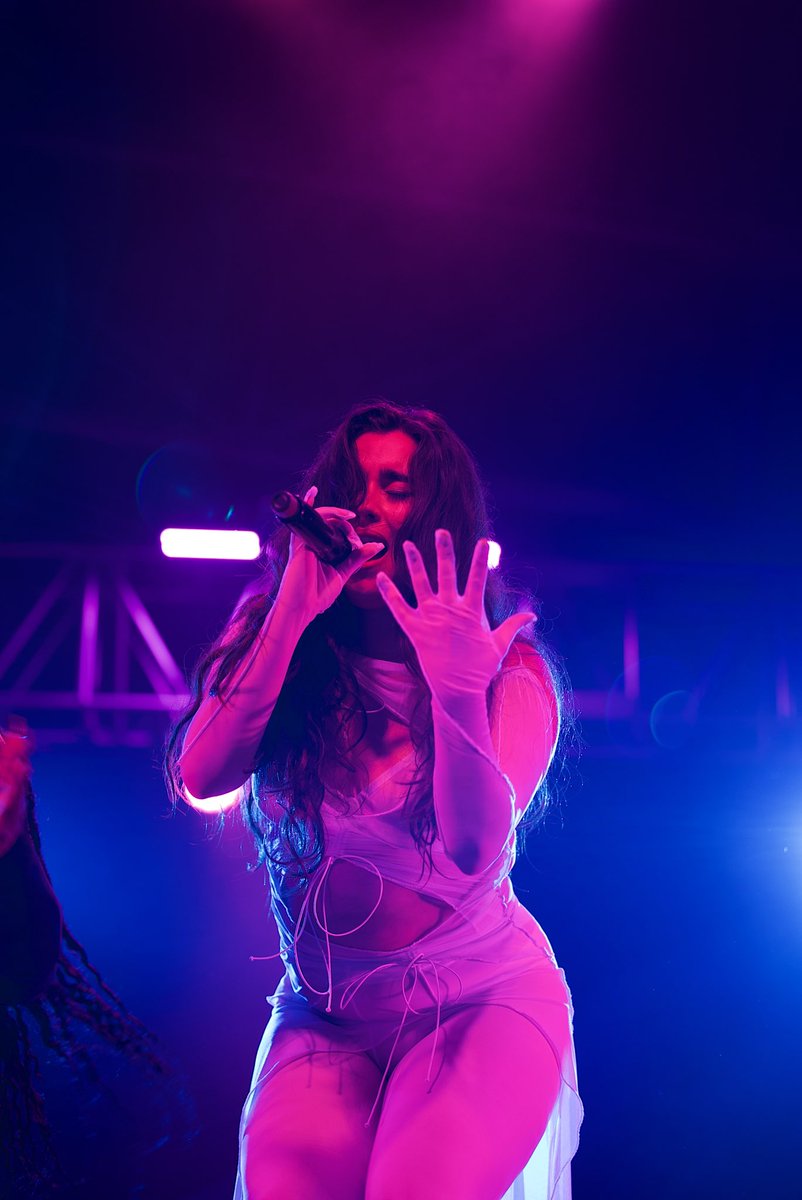 Lauren Jauregui tweet media