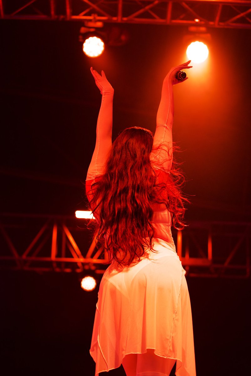 Lauren Jauregui tweet media